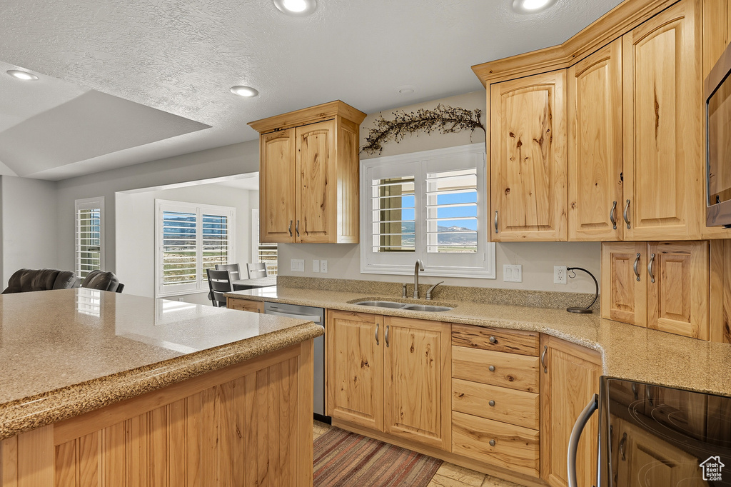 Photo 13 for MLS #2114778 at 351 W Skyline Dr