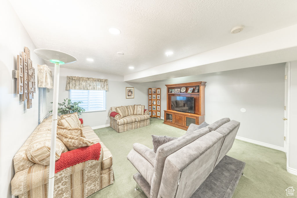 1553 N 250 E Layton, UT 84041