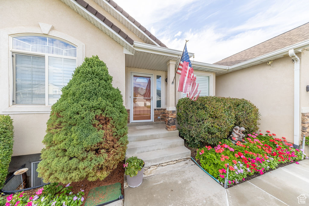 1553 N 250 E Layton, UT 84041