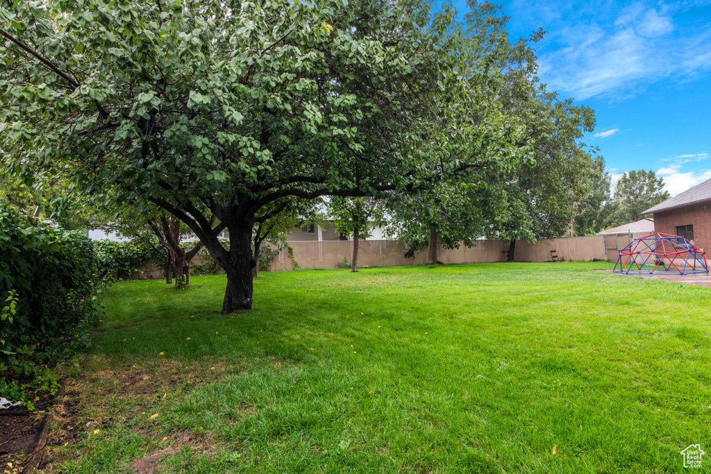 580 N ALLANWOOD PL Layton, UT 84040