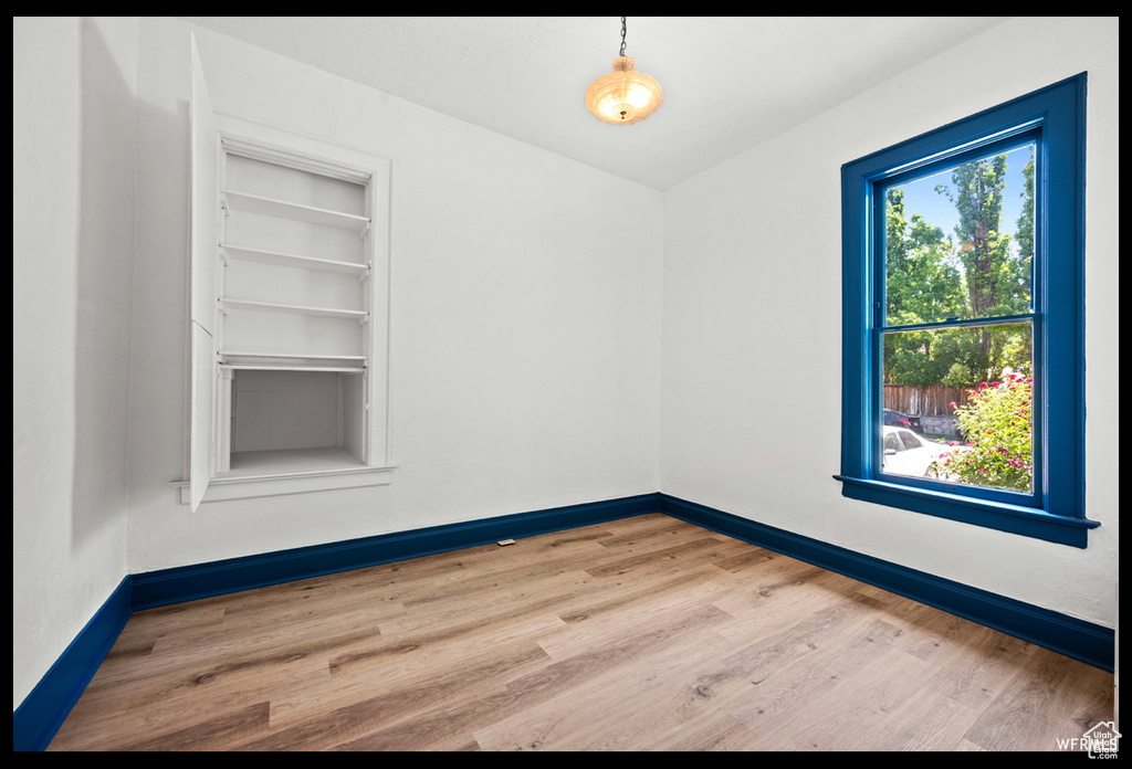 1027 E EMERSON AVE Salt Lake City, UT 84105