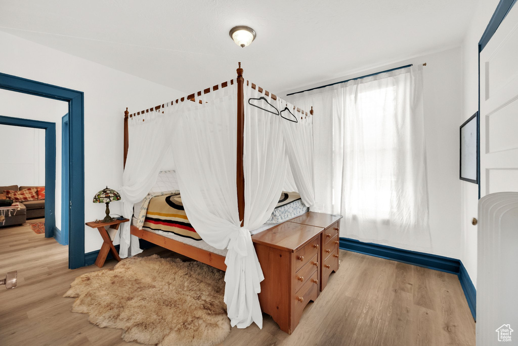 1027 E EMERSON AVE Salt Lake City, UT 84105