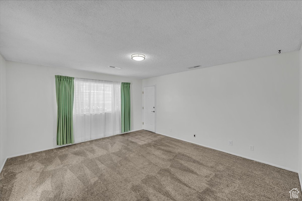Photo 4 for MLS #2114796 at 214 Cactus Ln #1