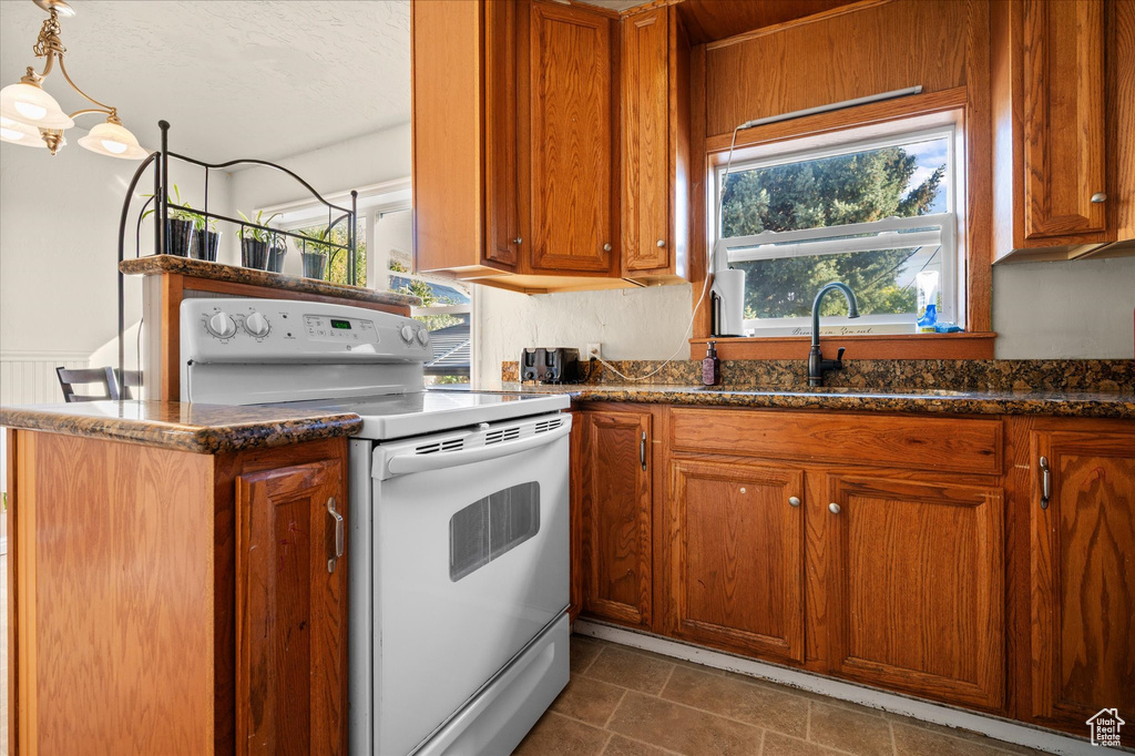 Photo 10 for MLS #2114801 at 1289 E 30th St