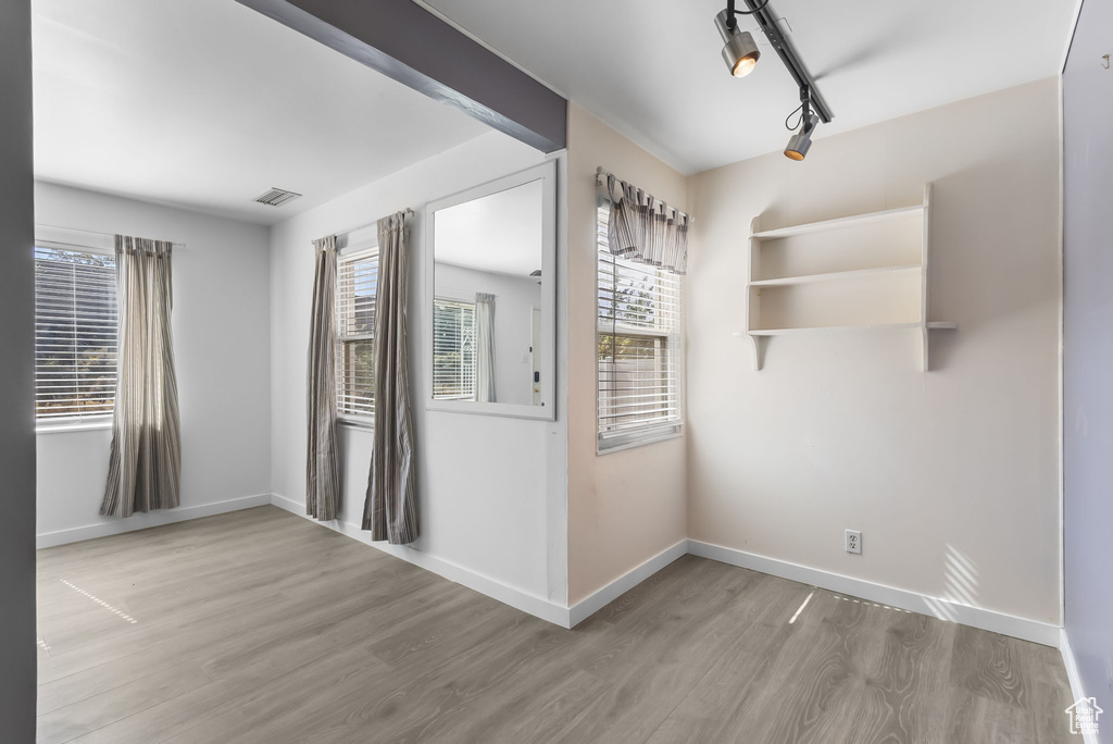 Photo 14 for MLS #2114808 at 381 E 2400 South