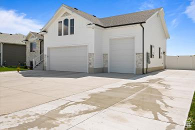 Photo 38 for MLS #2114812 at 1065 W 275 South