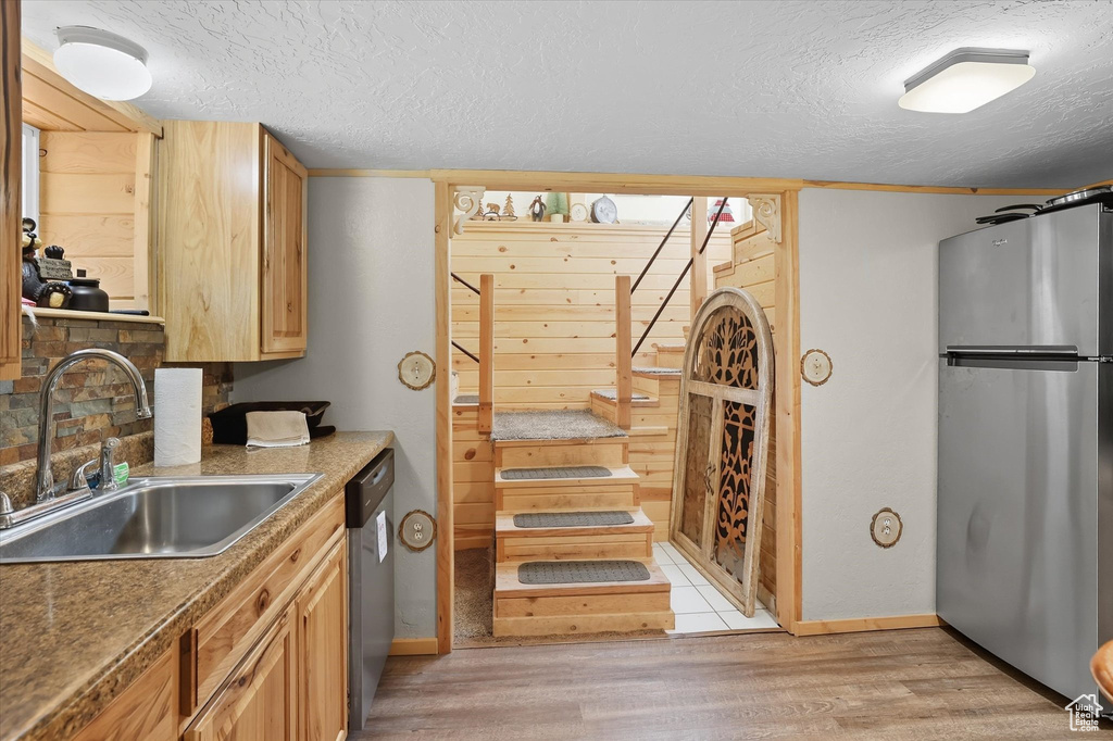 Photo 9 for MLS #2114829 at 667 N Rapid Rd