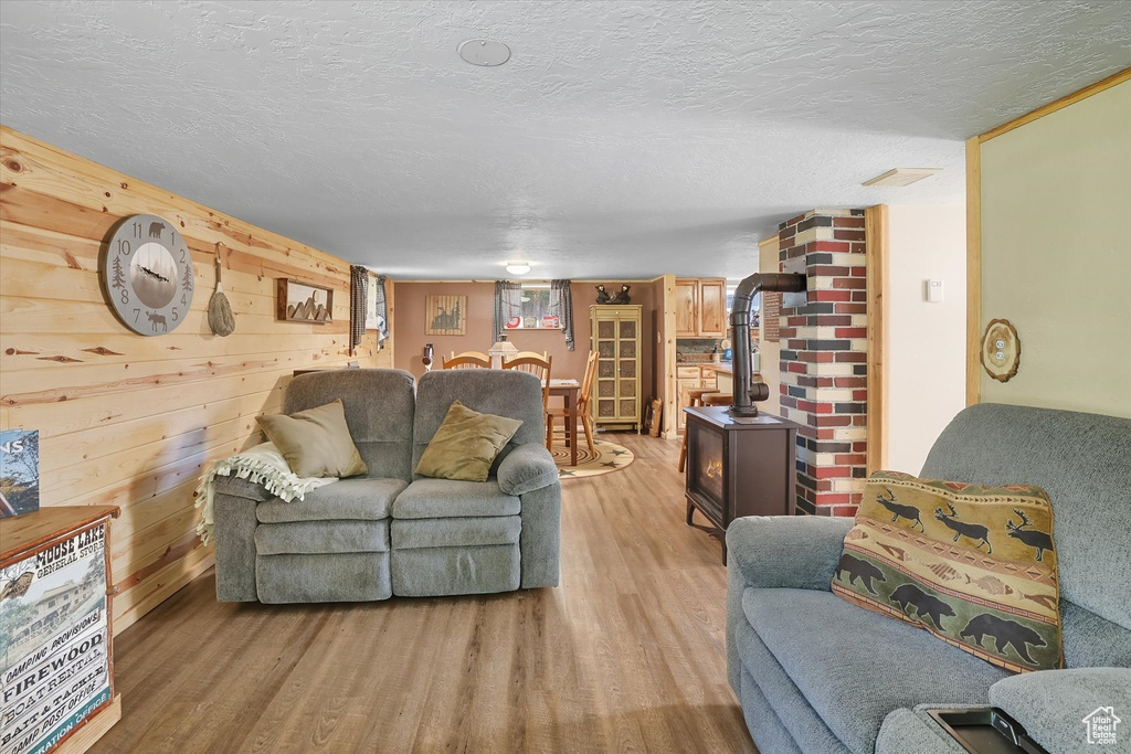 Photo 4 for MLS #2114829 at 667 N Rapid Rd