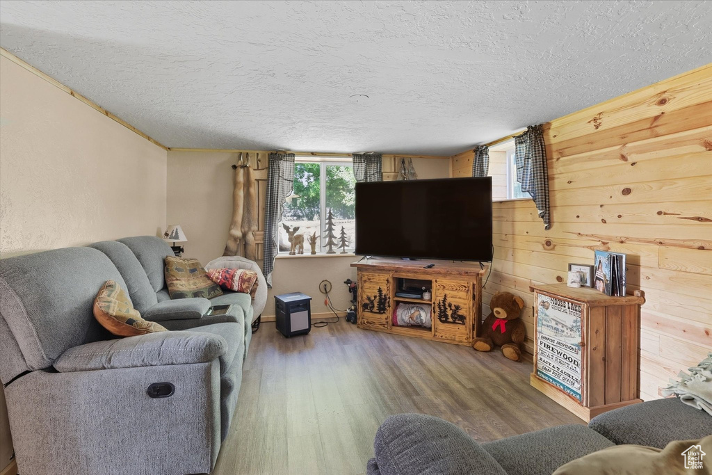 Photo 2 for MLS #2114829 at 667 N Rapid Rd