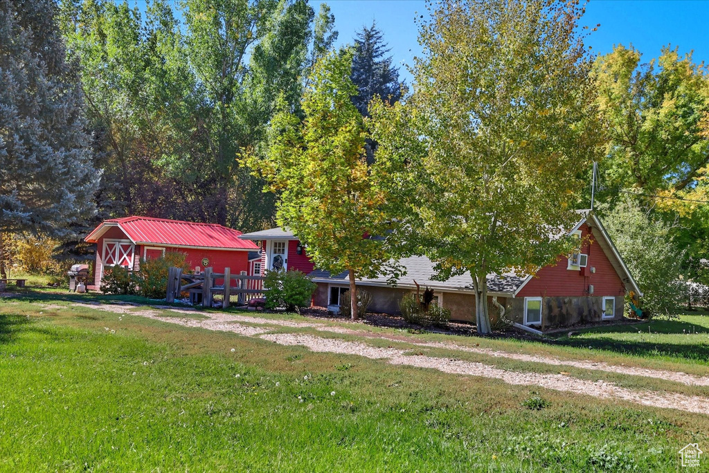 Photo 38 for MLS #2114829 at 667 N Rapid Rd