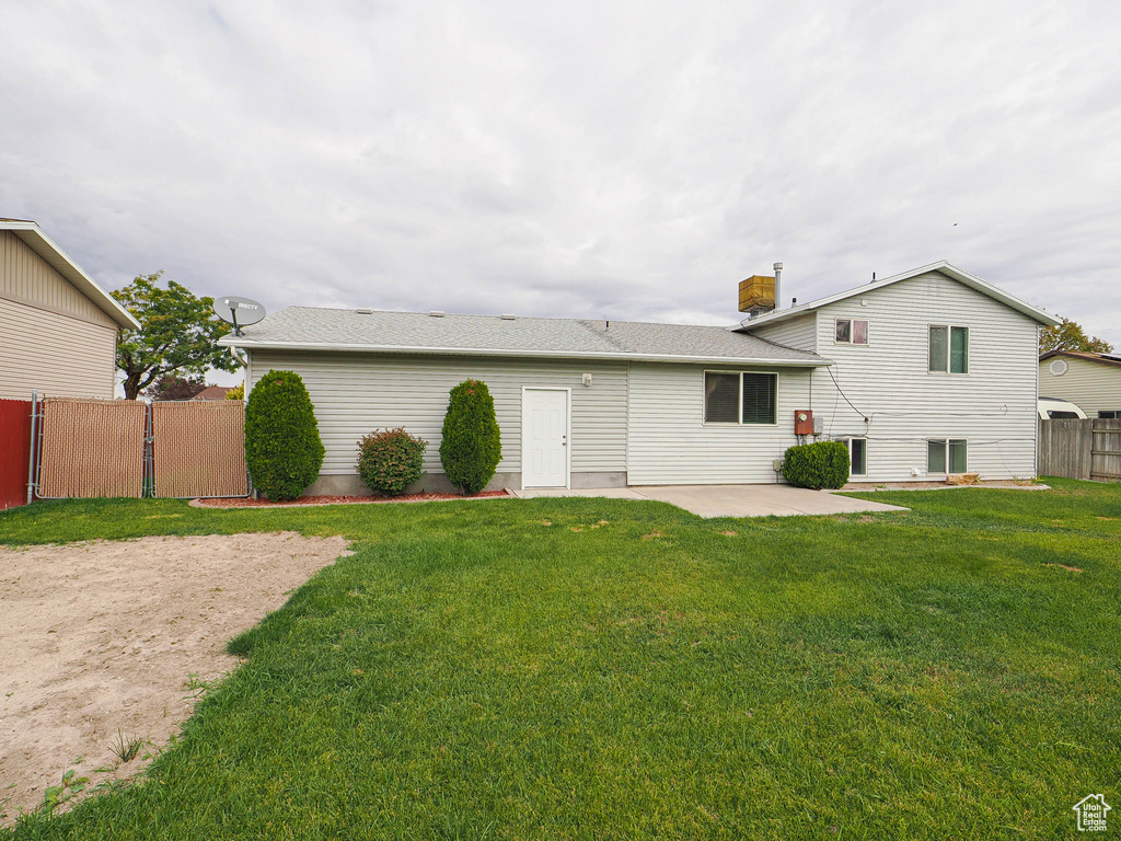 Photo 6 for MLS #2114840 at 3871 W 2925 South