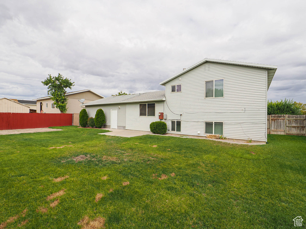 Photo 5 for MLS #2114840 at 3871 W 2925 South
