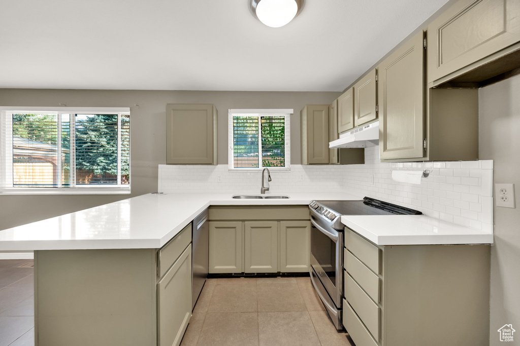 Photo 6 for MLS #2114844 at 2360 E Woodchuck Way