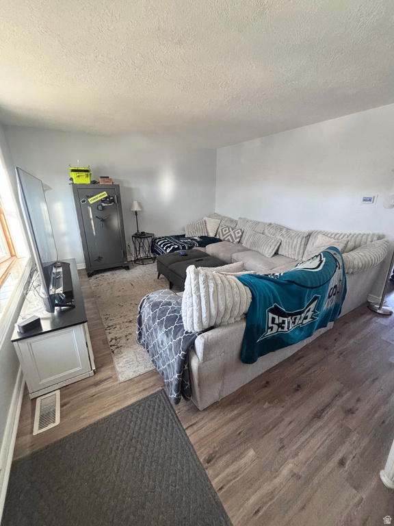 1094 N ANGEL ST Layton, UT 84041