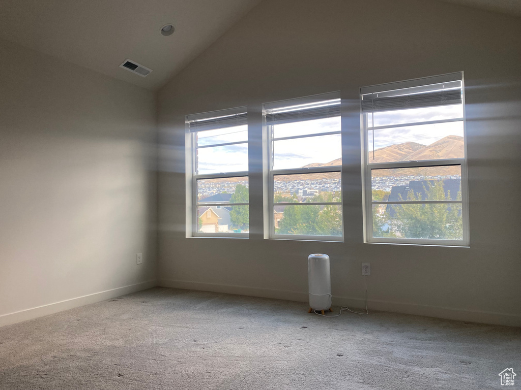 389 W 3200 N Lehi, UT 84043