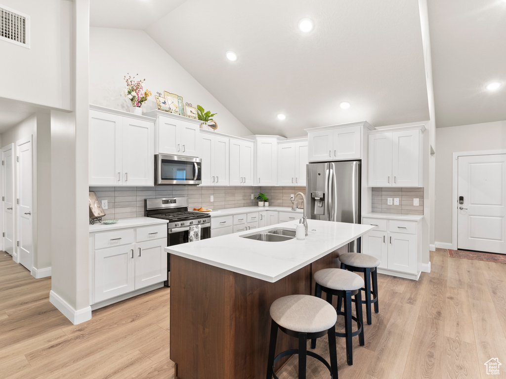 Photo 7 for MLS #2114854 at 462 S Iron Shoe Ln #B