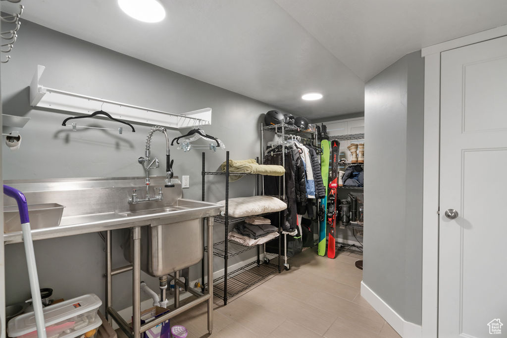 2511 E CAMPUS DR Cottonwood Heights, UT 84121