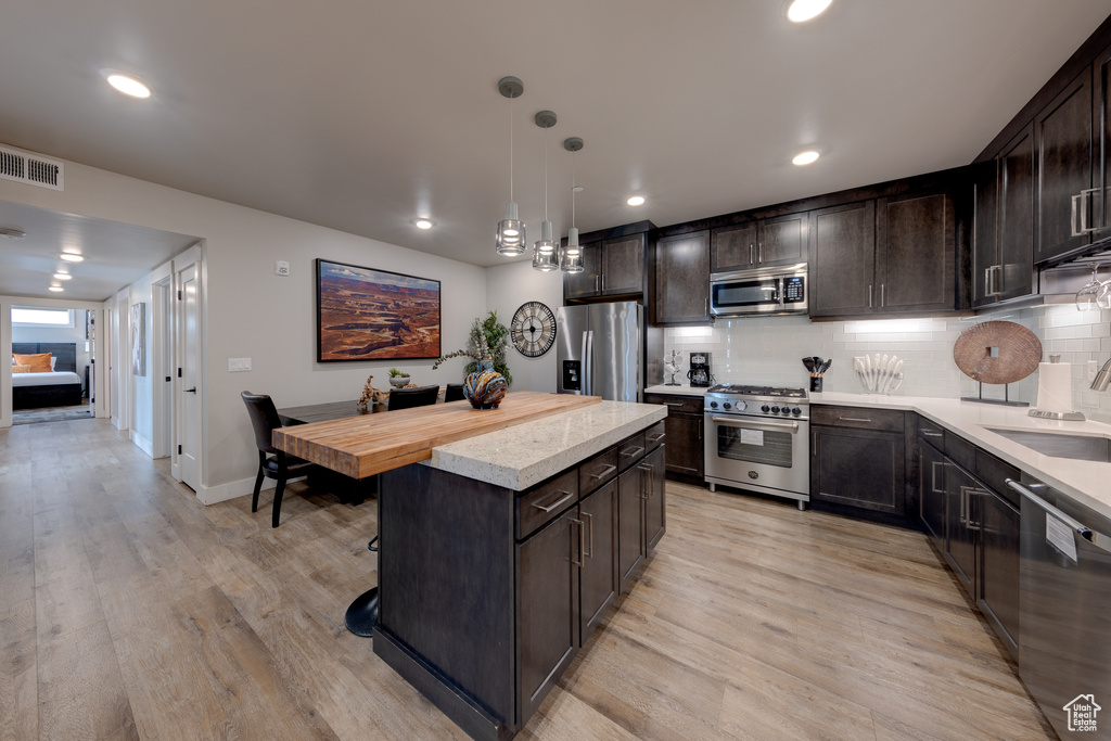 2331 MESA RD #D-5 Moab, UT 84532