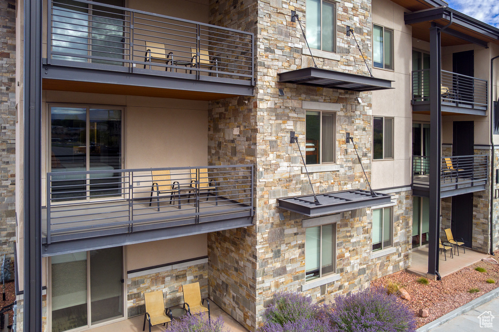 2331 MESA RD #D-5 Moab, UT 84532