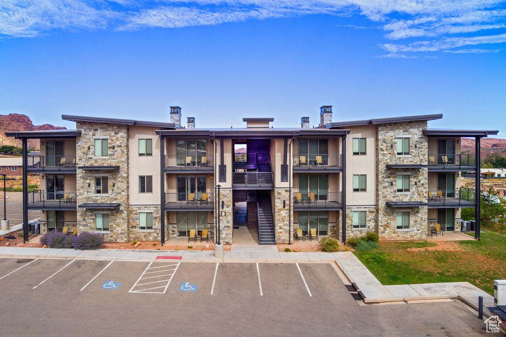 2331 MESA RD #D-5 Moab, UT 84532