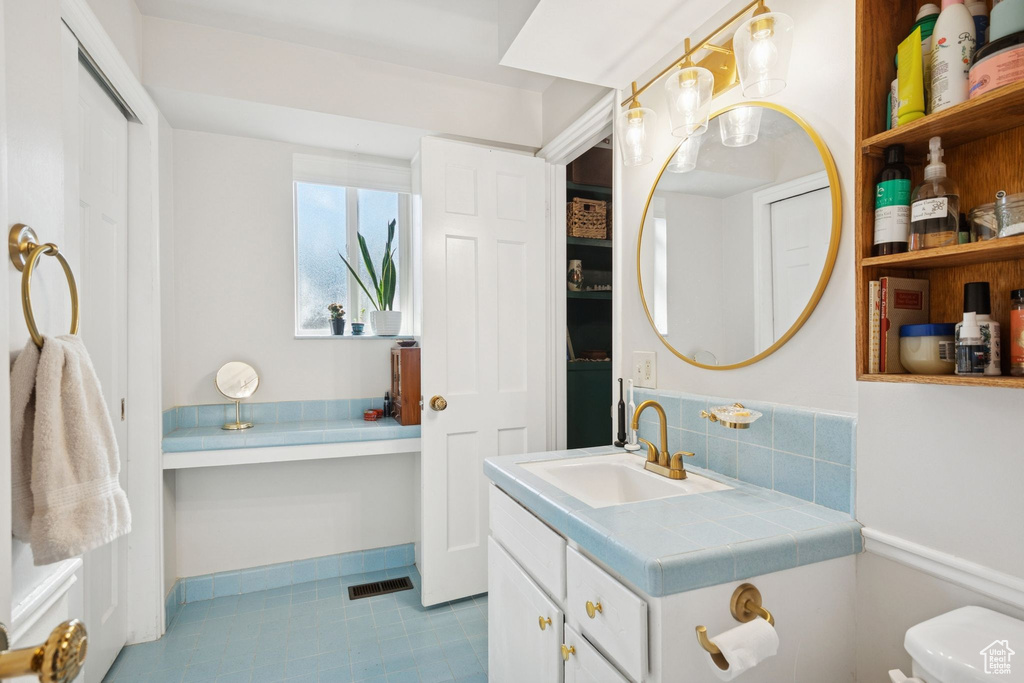 Photo 6 for MLS #2114865 at 2220 E Murray Holladay Rd #18