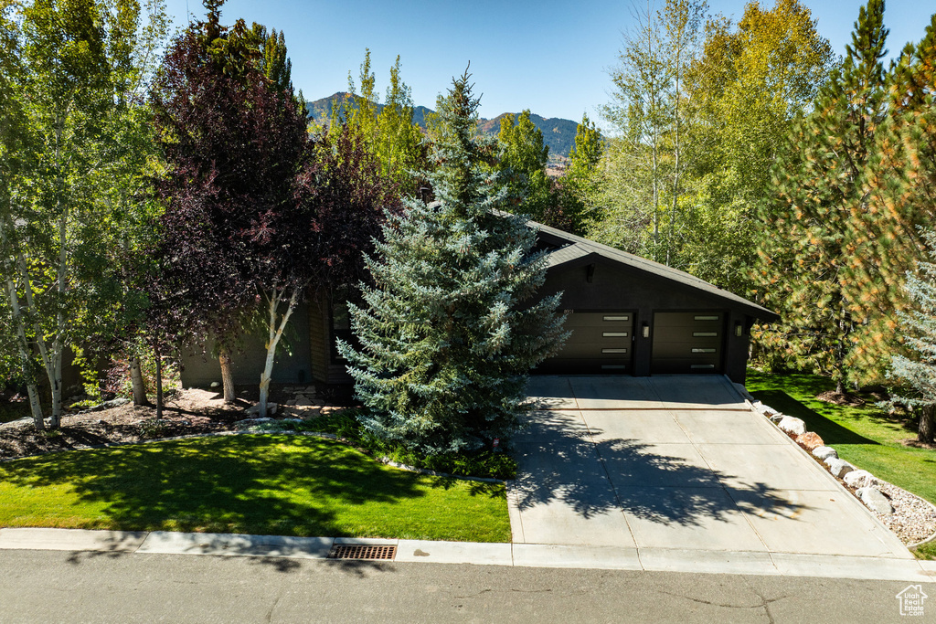 8901 N SACKETT DR Park City, UT 84098