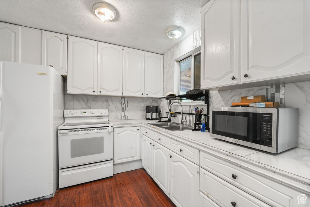5009 S TUSCAN ST Kearns, UT 84118