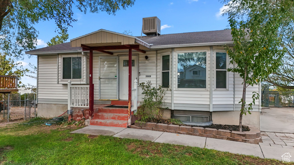 5009 S TUSCAN ST Kearns, UT 84118