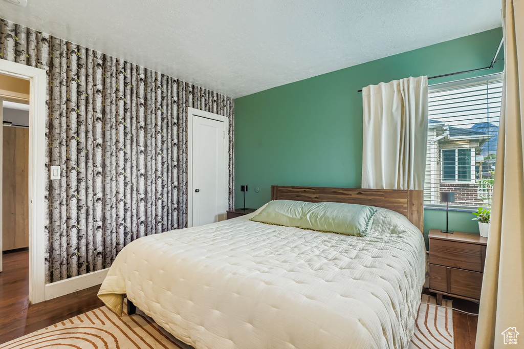 1231 E RIDGEDALE LN Salt Lake City, UT 84106