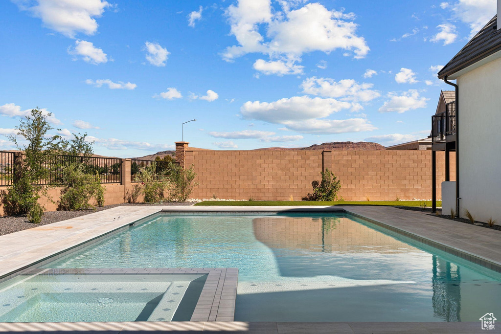 Photo 21 for MLS #2114893 at 1481 S Red Cliffs Temple Ln