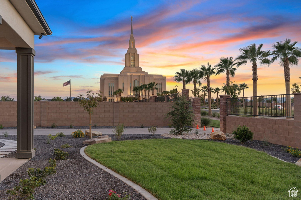 Photo 11 for MLS #2114893 at 1481 S Red Cliffs Temple Ln