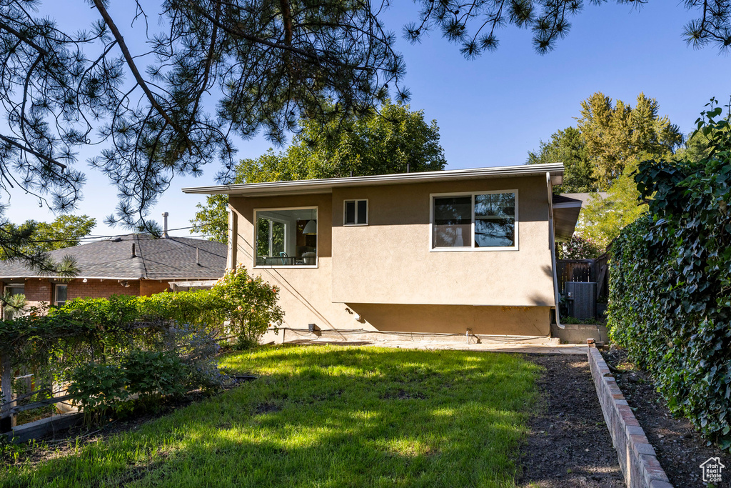 Photo 31 for MLS #2114904 at 1120 E Sunnyside Ave