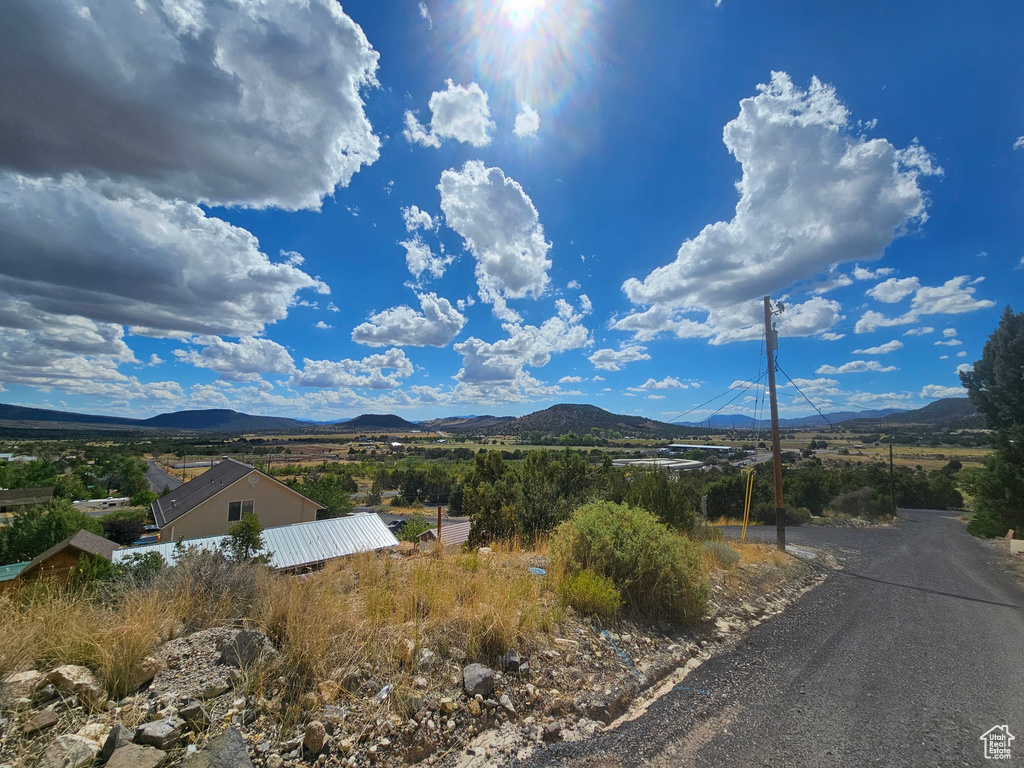 Photo 3 for MLS #2114918 at 207 E Red Hill Rd