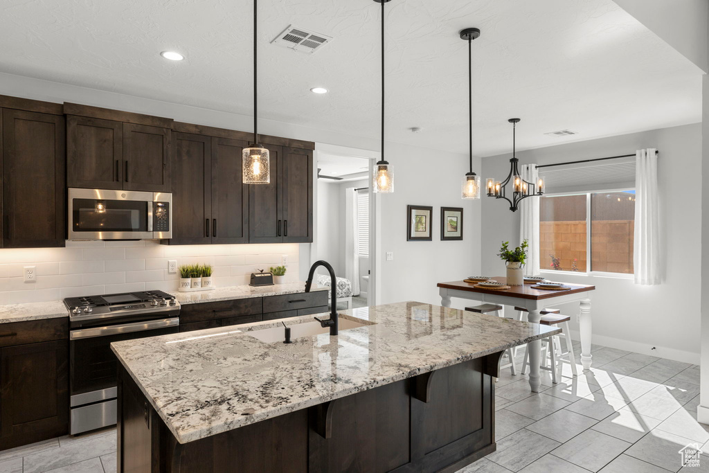 Photo 9 for MLS #2114919 at 1397 W Pocket Mesa Dr