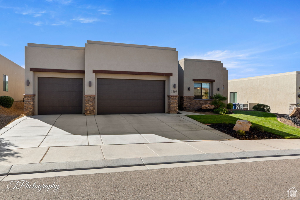 Photo 3 for MLS #2114919 at 1397 W Pocket Mesa Dr