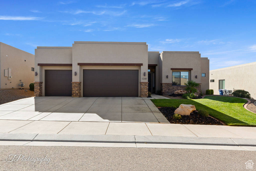 Photo 2 for MLS #2114919 at 1397 W Pocket Mesa Dr