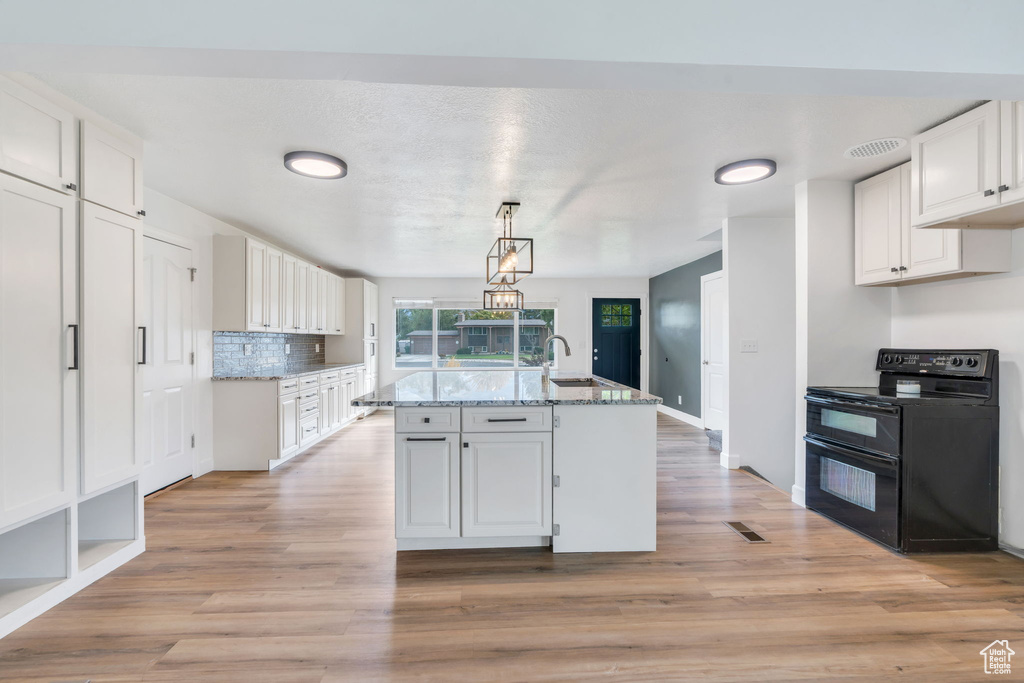 Photo 19 for MLS #2114930 at 8550 S Clairmont Cir