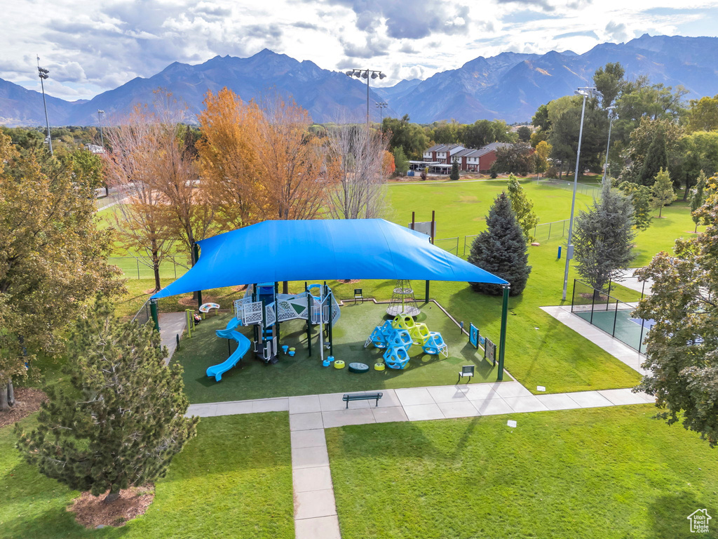 Photo 11 for MLS #2114930 at 8550 S Clairmont Cir