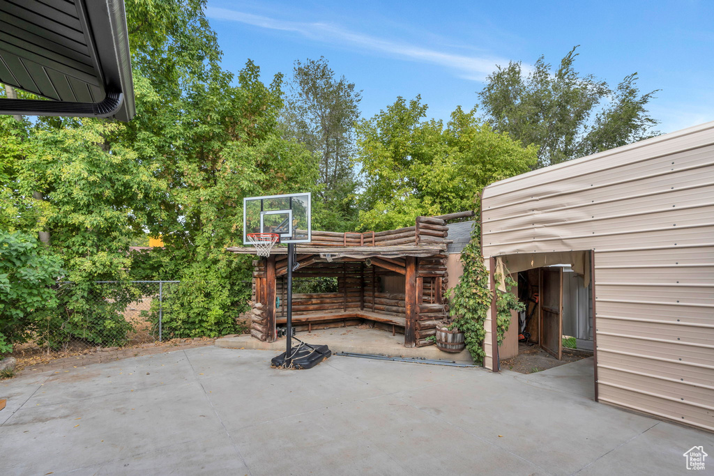 Photo 33 for MLS #2114930 at 8550 S Clairmont Cir