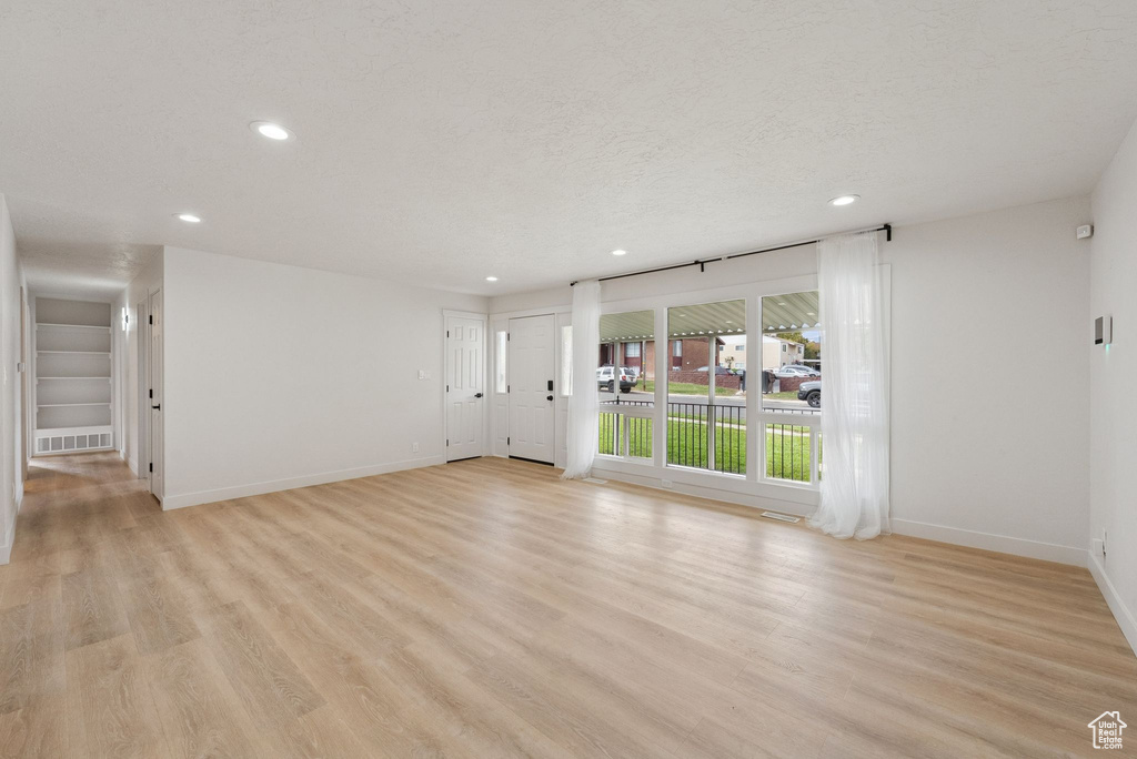 Photo 3 for MLS #2114932 at 4673 S Carnegie Tech St