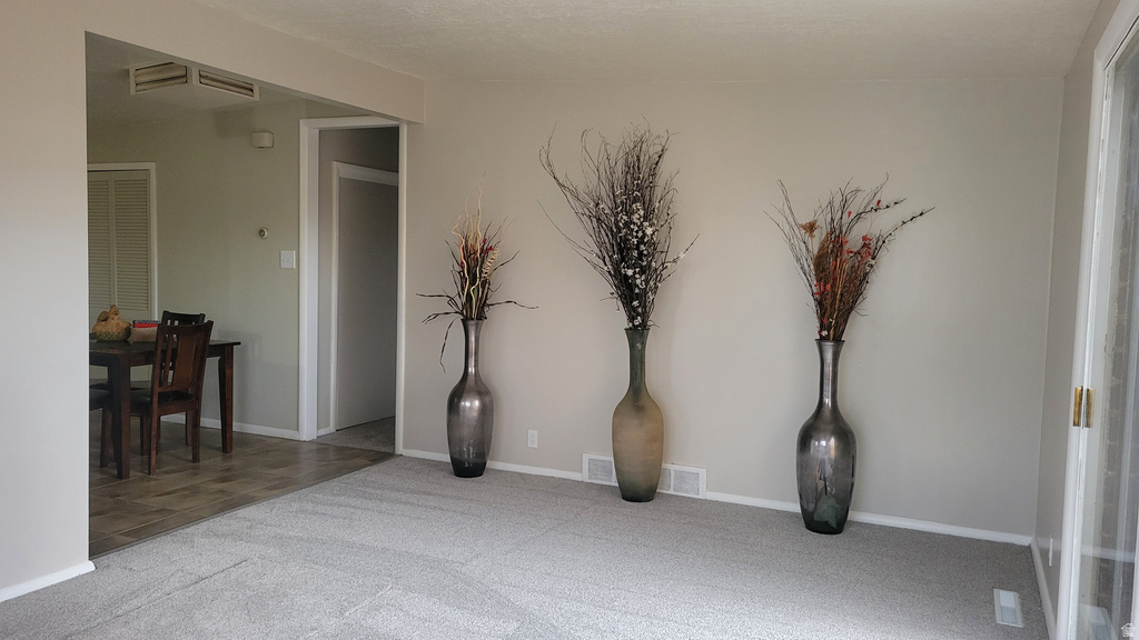 1466 E 4230 S Millcreek, UT 84124