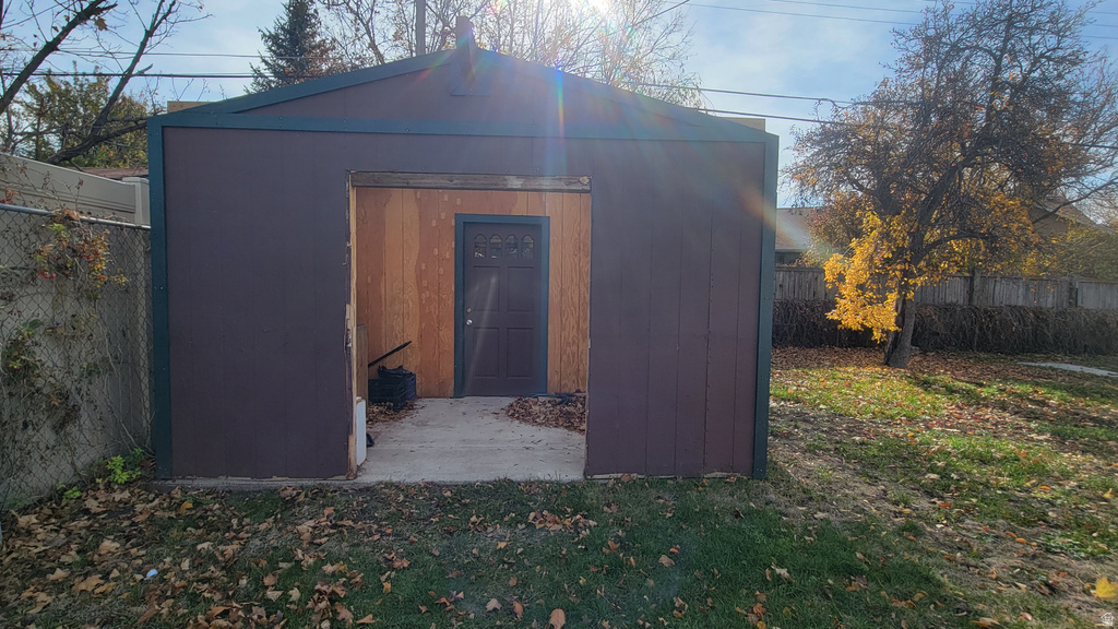 1466 E 4230 S Millcreek, UT 84124