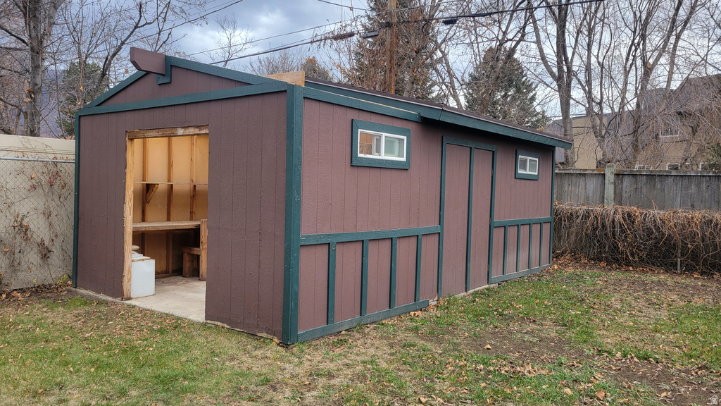 1466 E 4230 S Millcreek, UT 84124