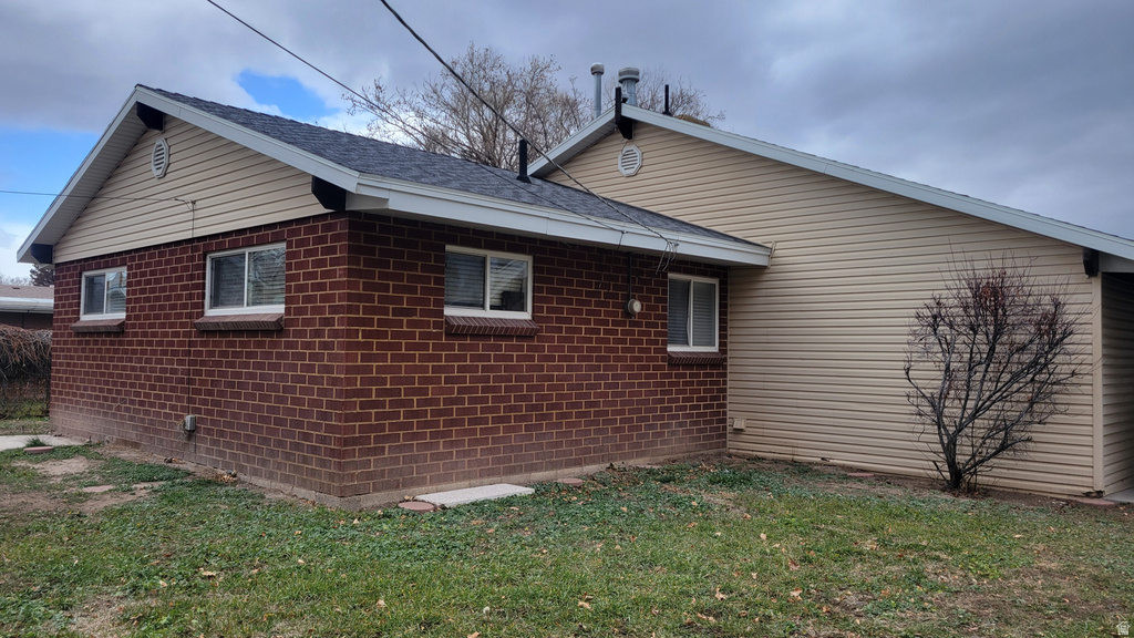 1466 E 4230 S Millcreek, UT 84124