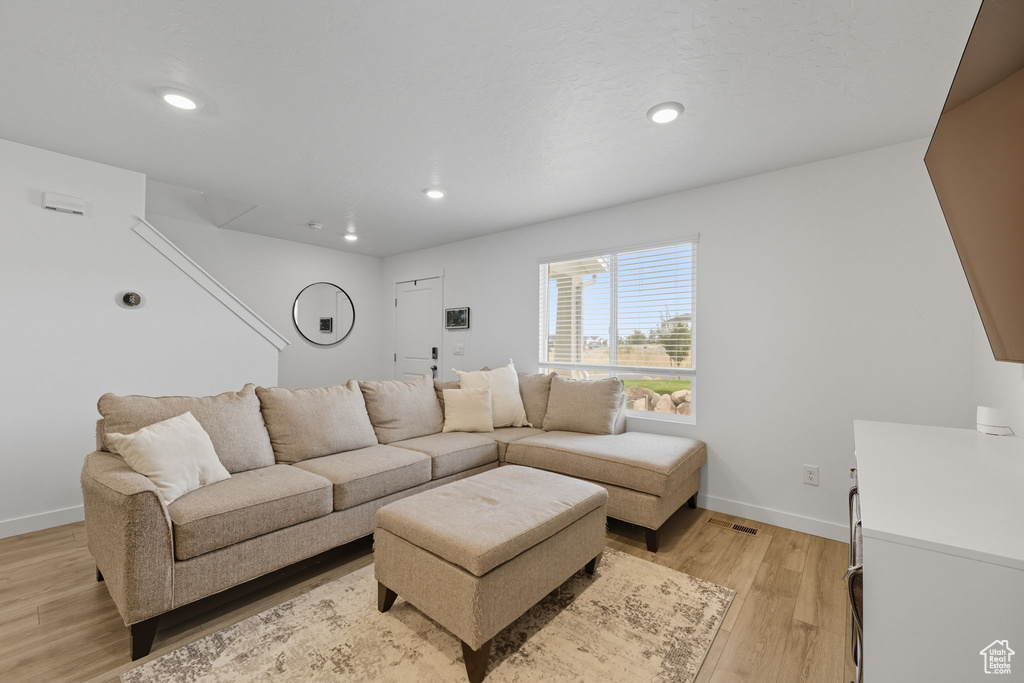 Photo 6 for MLS #2114937 at 3728 W Orinda Dr #1571