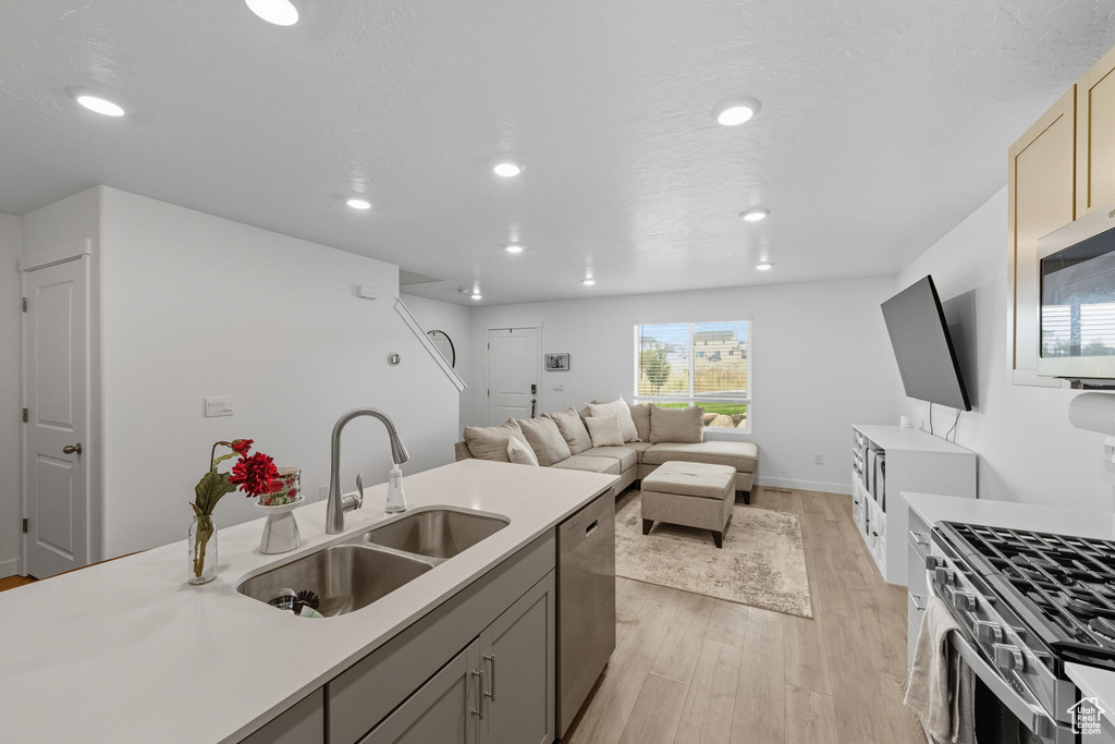 Photo 9 for MLS #2114937 at 3728 W Orinda Dr #1571