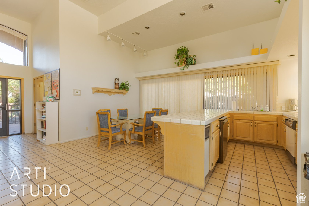 Photo 35 for MLS #2114938 at 301 S 1200 East #112