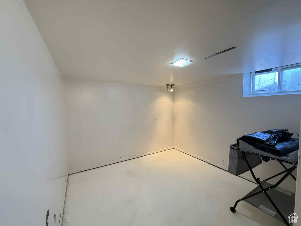Photo 25 for MLS #2114951 at 556 E 400 North