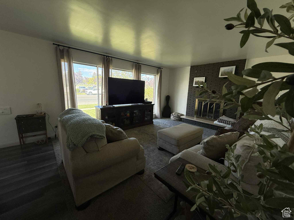 Photo 5 for MLS #2114951 at 556 E 400 North