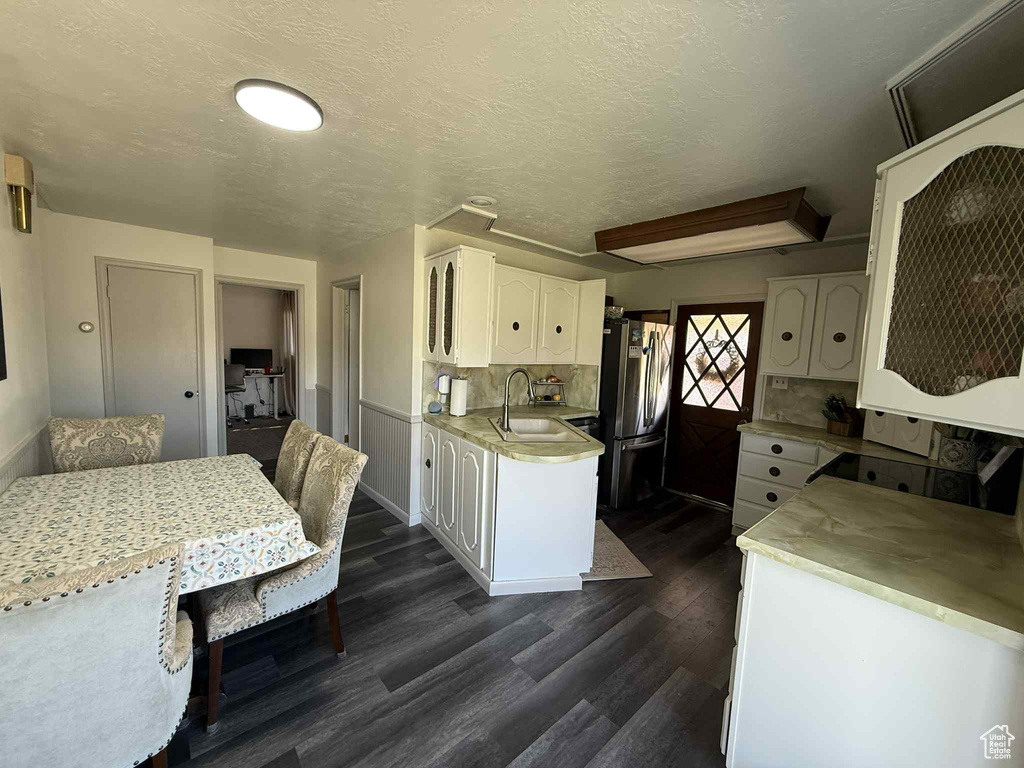 Photo 11 for MLS #2114951 at 556 E 400 North